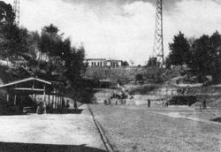 1940년 당시, 마쓰에 방송국은 마쓰에 시내의 쇼쿠기야마에 있었다.