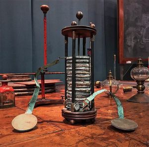 파비아 대학교 역사 박물관의 볼타 전지