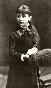 12세 로자 룩셈부르크의 초상화, 1883년경