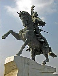 1792년 트란스니스트리아의 수도 티라스폴의 중앙 광장에 세워진 수보로프 기마상.