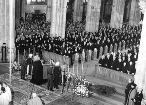 쾰른 대성당에서 열린 아데나워의 장례식