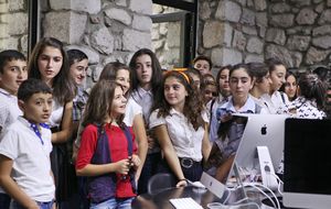 투모 창의기술센터 아르차흐 지부의 어린이들