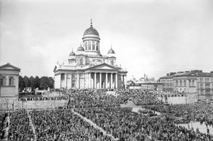 상원 광장에 모인 농민 행진 참가자들