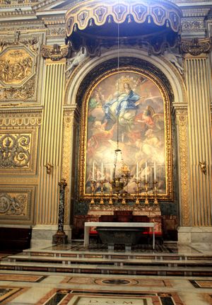 성 베드로 대성전에서 숭배되는 원죄 없이 잉태되신 동정 마리아의 유명한 이미지. 교황 비오 9세 (1854)와 비오 10세 (1904)에 의해 대관되었다.