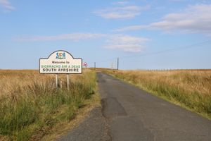 스코틀랜드의 이중 언어 표지판(영어 및 스코틀랜드 게일어)