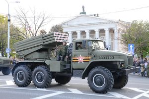 탄자니아 인민방위군(Tanzania People's Defence Force, TPDF)은 우간다-탄자니아 전쟁 당시 BM-21 그라드 다연장로켓포(사진은 러시아군의 예시)를 매우 효과적으로 사용했다.