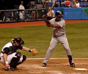 시애틀 매리너스에서 뛰던 시절 타석에 들어선 모습