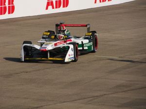 아우디 e-트론 FE04