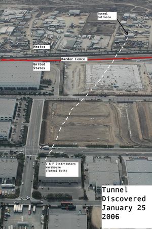 마약 밀매 시날로아 카르텔이 사용한 미국-멕시코 국경 아래의 터널