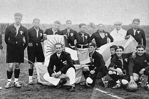 1930년 1930년 FIFA 월드컵에서 프랑스와의 첫 월드컵 경기를 앞둔 멕시코 축구 국가대표팀