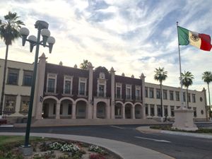 소노라 대학교 지역 유닛 센터