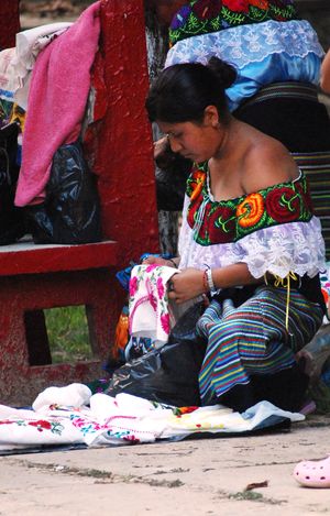 팔렌케의 첼탈 여성