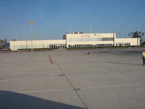 라파스 국제공항(La Paz International Airport) (라파스 남쪽 지역)