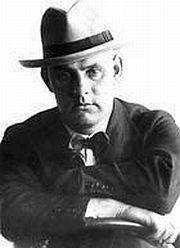 소련에서 유도를 대중화하고 삼보를 공동 발명한 바실리 오셰프코프. 일본 스파이로 고발되어 1938년 부티르카 감옥에서 재판 없이 처형됨.