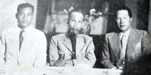 수파누봉(왼쪽)과 베트민 지도자 호찌민(가운데), 그리고 전 베트남 황제 바오다이