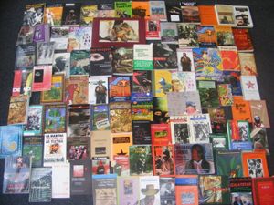 마르코스의 스페인어 원본 및 여러 언어로 번역된 저서들