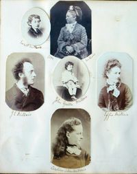 밀레이 가족의 단체 사진, 중앙은 막내아들 존 길 밀레이(John Guille Millais)로 박물학자가 되어 아버지의 전기를 출판하기도 했다.(1870년)