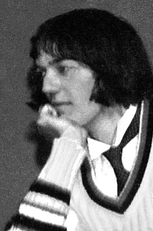 1975년 노퍽 예술기술대학(Norfolk College of Arts and Technology)에서 학생들이 연출한 한여름밤의 꿈 리허설 중인 프라이