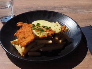 하바이진레이케(Havaijinleike)와 감자튀김