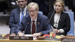 SIPRI 소장 댄 스미스(Dan Smith)가 소말리아의 기후 관련 안보 위험에 대해 유엔 안전보장이사회에 브리핑하고 있습니다.