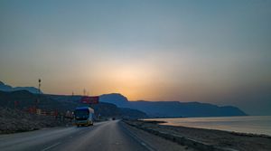 아인 석나로 가는 길