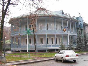 잘랄아바트의 호텔