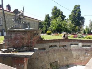 2012년 에티오피아 해군 본부 옛터에 있는 기념비