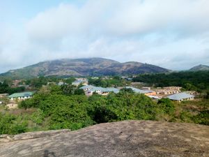 이지오 언덕, 이와조와 LGA, 오요주, 나이지리아