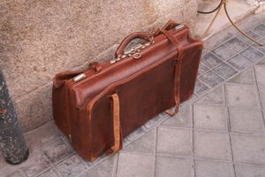 여행 가방 "포트만토"의 예