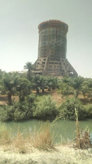 카판찬(Kafanchan)의 스로너룸(Throneroom) 14층 건물