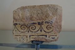 포세이돈 신전의 건축 테라코타, 칼라우레이아