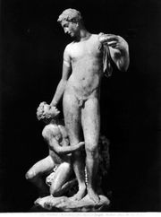 피렌체 우피치 미술관에 있는 르네상스(부분적으로 로마) 조각상의 1865년 이전 이미지. 바쿠스와 암펠로스