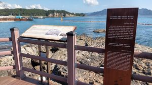 고성 덕명리 공룡과 새발자국 화석산지의 경상 누층군 진동층