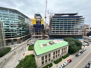 2022년 허드슨스 디트로이트 건설 공정. 디트로이트에서 두 번째로 높은 건물이 될 예정이다.