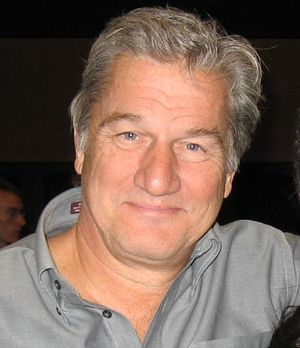 배우 에릭 피어포인트(Eric Pierpoint)는 이후 텔레비전 시리즈와 TV 영화에서 신참 조지 프란시스코 역을 연기했다.