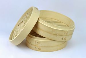 대나무 찜통. 딤섬 등의 요리에 사용된다.