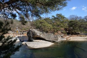 거창군 수승대관광지 중생대 화강암