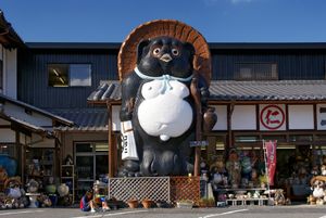 시가라키, 고카, 시가현에 있는 타누키 동상.