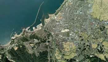 가시와자키시 중심부 주변 항공 사진. 2009년 9월 17일 촬영