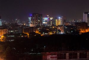 다카는 방글라데시에서 가장 큰 도시이다