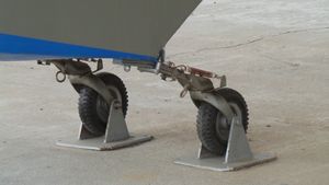 부활호의 특징인 이중 꼬리바퀴