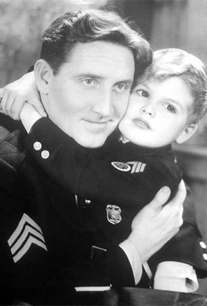 딕키 무어와 함께 출연한 영화 무질서한 행동(1932)은 트레이시의 일곱 번째 영화이다.