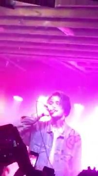 2017년 5월, 로스앤젤레스에서 공연하는 릴 핍