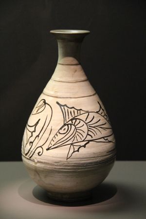 분청사기의 자연스러운 아름다움은 ‘무위’ 즉, 완벽을 추구하는 것과 반대로 노력을 들이지 않음을 의미한다.