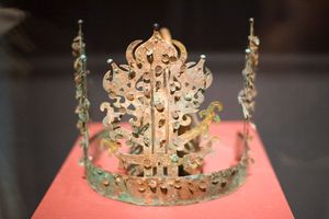 국립나주박물관의 대표 유물인 나주 신촌리 출토 금동관(국보 제295호)