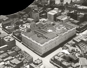 한때 세계 최대 백화점이었던 오스트레일리아 시드니의 앤서니 호던 앤 선즈(Anthony Hordern & Sons) 항공 사진(1936년)