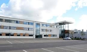 1967년 설립된 컬츠 아카데미(Cults Academy)