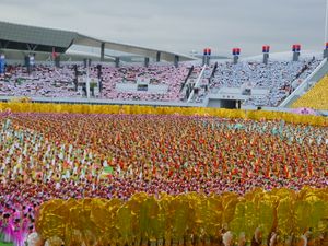 옌볜 조선족 자치주 성립 60주년 기념식