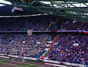 셀틱 파크에서 열린 올드 펌 경기의 양쪽 팬들