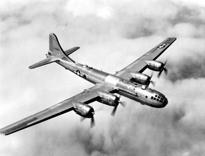 미 공군(USAF) B-29 비행 중